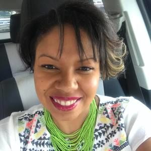 Meet your Posher, Monica snipes